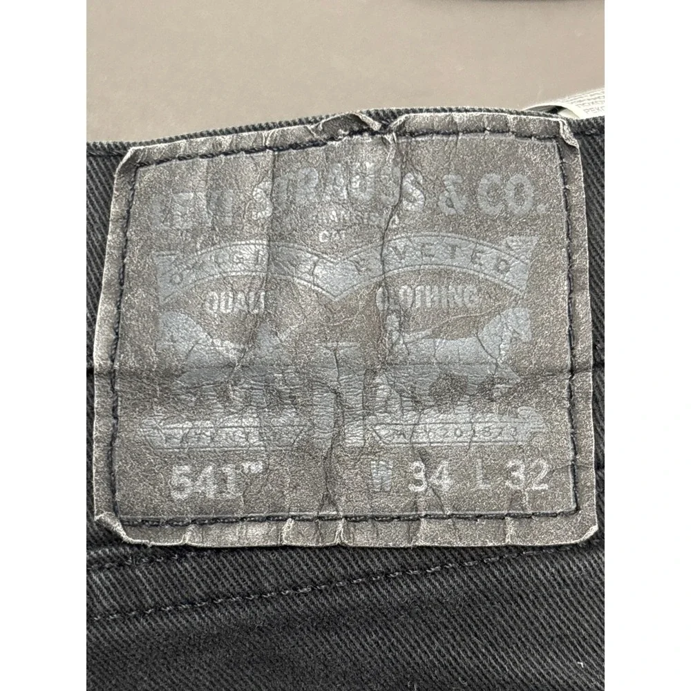 Levi's Men's 541 Athletic Taper Jeans in  Black Stretch Denim Size 34x32